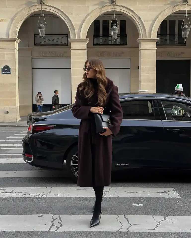 Women Elegant Fur Collar Woolen Overcoat Chic V-neck Full Sleeve Lace Up Loose Long Coats Lady Daily Commute Street OuterwearT251224