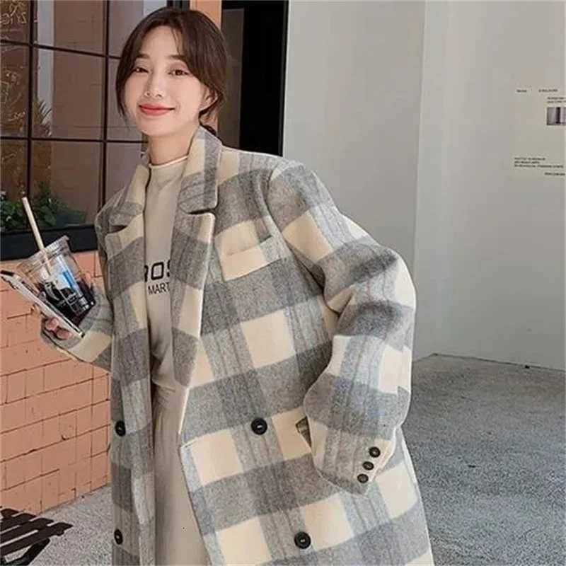2025 Autumn/Winter Woman New Korean Simple Commuting Fashion Korean Checkered Fabric Woolen Small Coat Womens Long Woolen CoatT251224