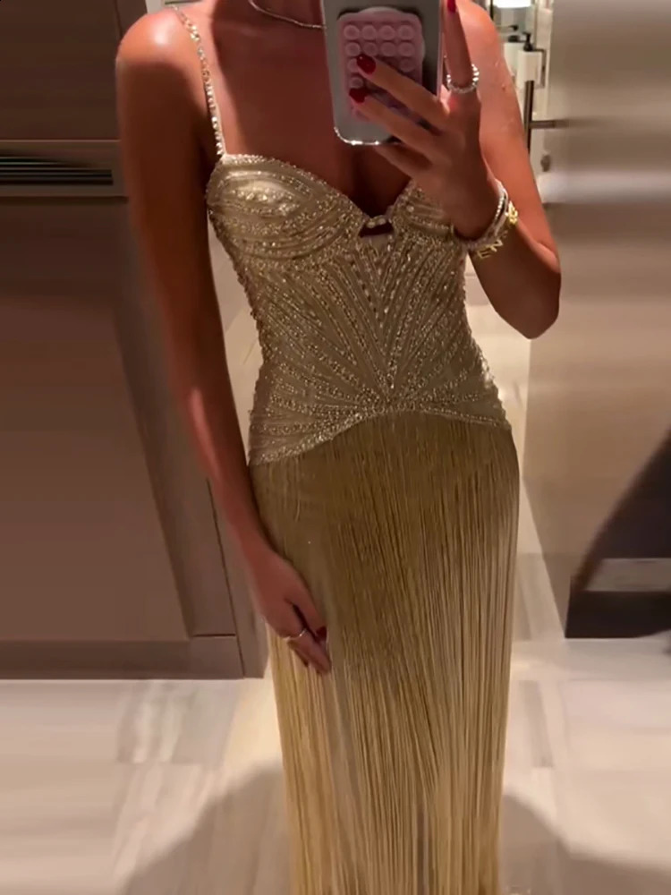 2026 Womens Banquet President Dress Fashion Sequin Tassel Slim Cocktail Dress Elegant Temperament Off Shoulder Strap Dress 251223
