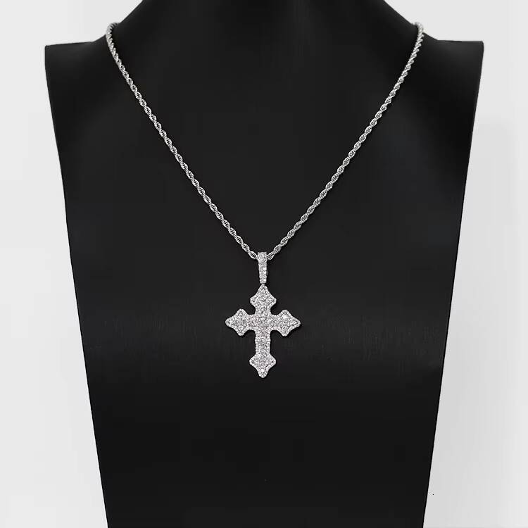 XingGuang Custom Solid Jewelry 925 Silver With VVS Moissanite Pendant Passed Diamond Test Men Necklaces Moissanite Cross Pendant