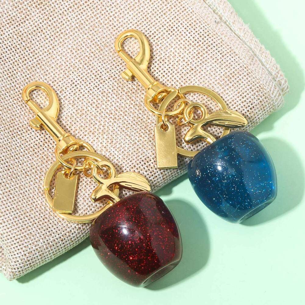 Fashion Delicious Red Keychain Summer Fruits Apple Pendant Keyring For Women Men Jewelry Backpack Key Accessories Gift X251224