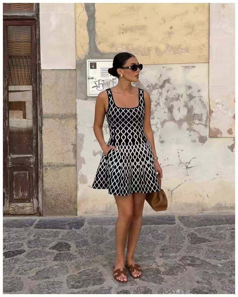 Casual Dresses Women Fashion Plaid Side Pocket Knitted Mini Dress Elegant Backless Sleeveless Pleated A-line 2025 Party Sexy Robes