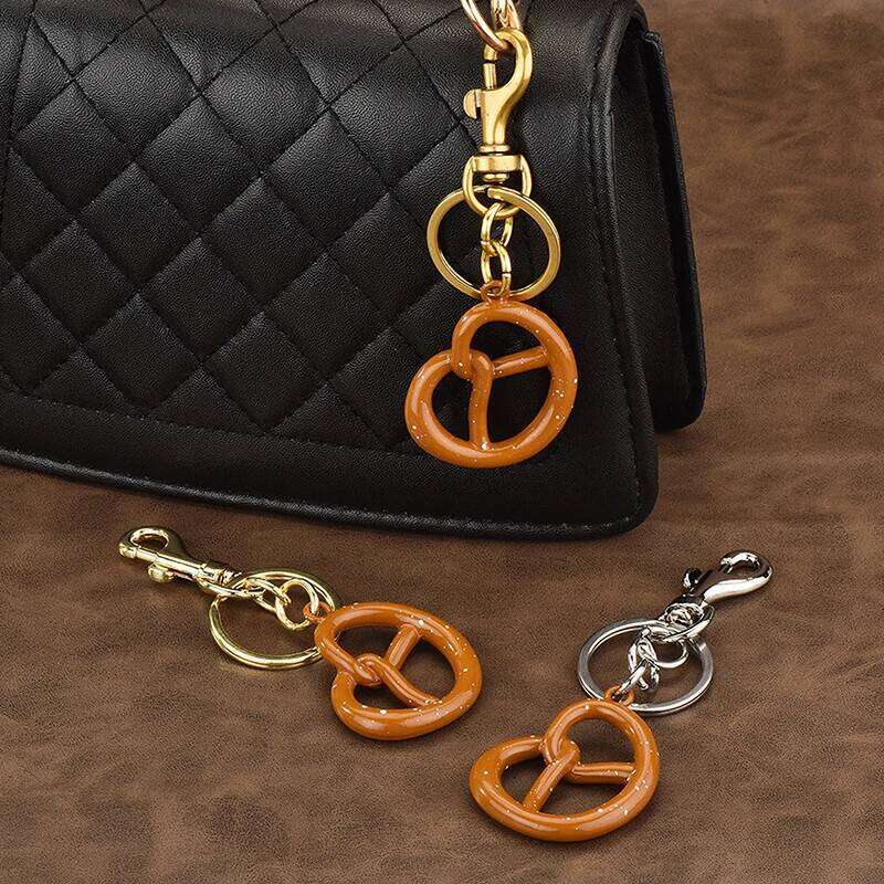 Fashion Delicious Biscuit Bread Keychain Charm Pendant Keyring For Women Men Jewelry Bag Key Accessories Gift X251224