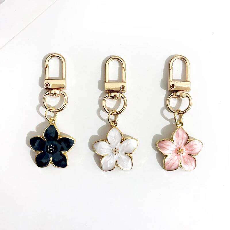 Lovely Sakura Flower Keychain Charm Enamel Pink White Black Women Bag Charms Key Ring Accessories X251224
