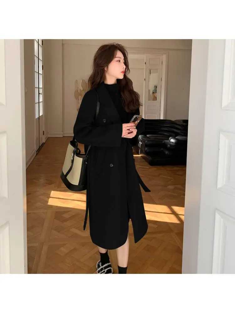 Grey Double Breasted Woolen Coat For Women Winter New Fashionable And Simple Temperament Design Lace-up Mid-length Wool CoatsT251224