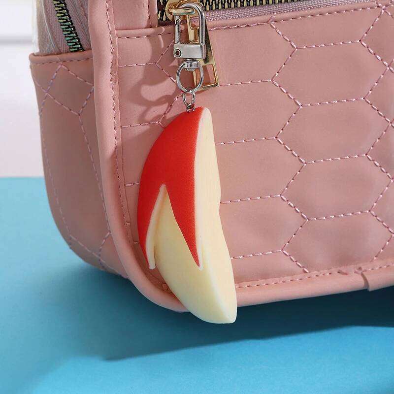Artistic Rabbit Apple Segment Keychain; Interesting Bag Pendant Gift Item X251224