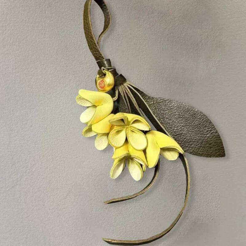 Tomato Leather Charm Purple Flower Keychain Pendant Decoration High Luxury Girl Gift Bag Accessories X251224