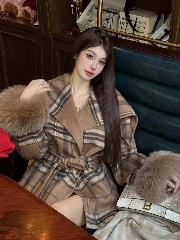 Korea Lapel Plaid Elegant Wool Blend Coats Winter With Belt Thick Mid Length Woolen Abrigos Tops Loose Casual Women JacketsT251224