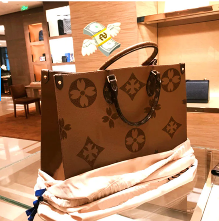 Designer Bag Shoulder Bag On the go Embossed Crossbody Bag Luxury Bag Purse Designer 2025 Tote bag design summer senior sense large capacity commuter shoulder bag