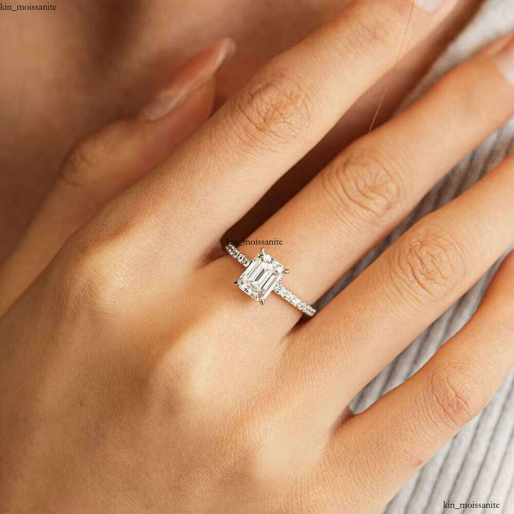 Hot Sale Premium Jewelry Fashion S925 Sterling Silver White Gold Plated 3 CT Emerald Cut Genuine VVS Moissanite Women's Wedding Ring - view 3