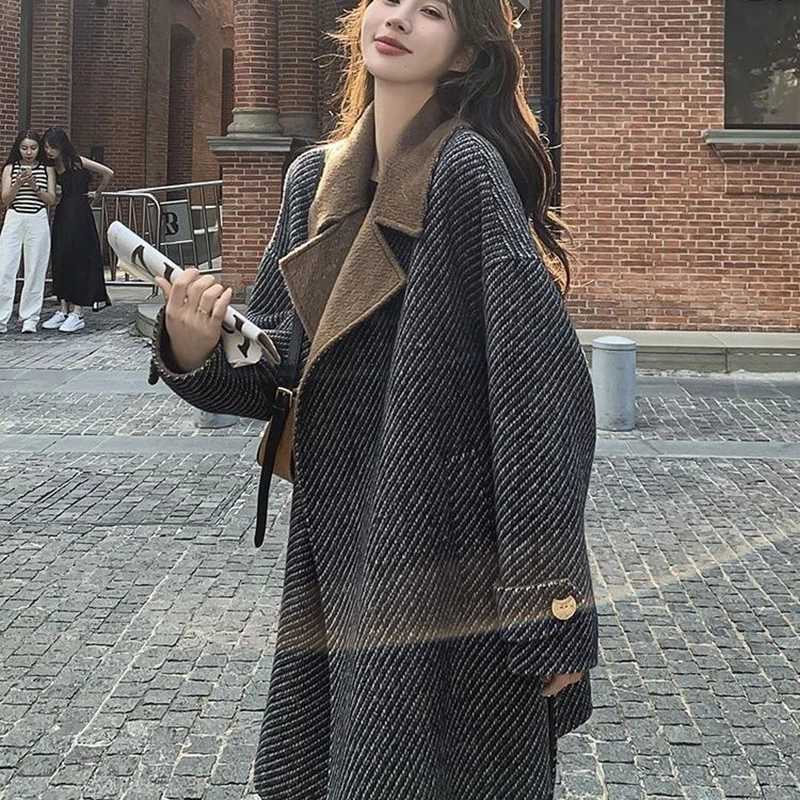 Elegant Striped Woolen Coats Women Autumn Winter Thick Bandage Vintage Outwear Loose Casual Office Lady Sashes Preppy New TopsT251224