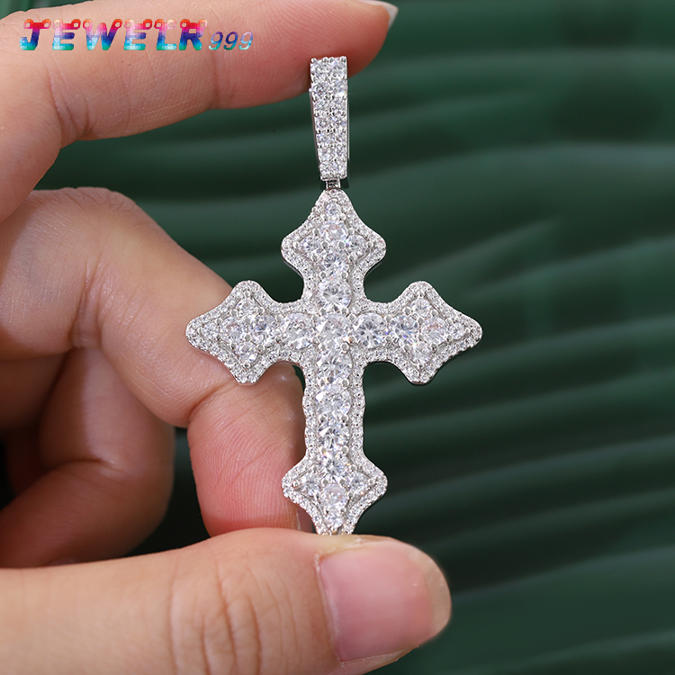 XingGuang Custom Solid Jewelry 925 Silver With VVS Moissanite Pendant Passed Diamond Test Men Necklaces Moissanite Cross Pendant