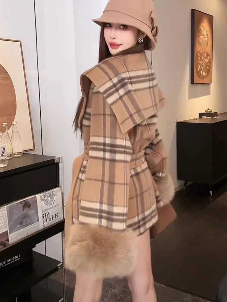 Korea Lapel Plaid Elegant Wool Blend Coats Winter With Belt Thick Mid Length Woolen Abrigos Tops Loose Casual Women JacketsT251224