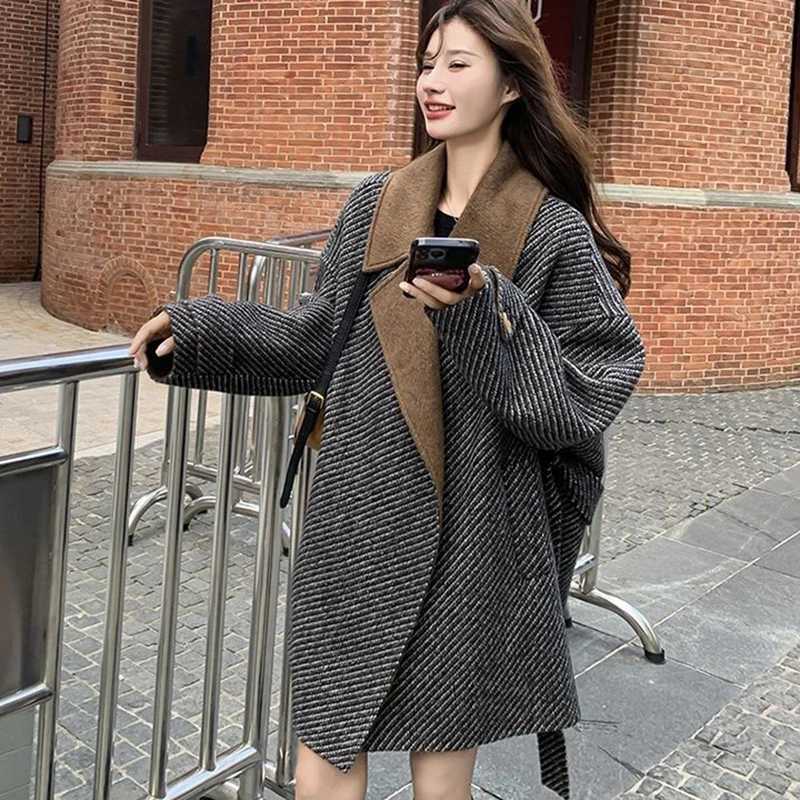 Elegant Striped Woolen Coats Women Autumn Winter Thick Bandage Vintage Outwear Loose Casual Office Lady Sashes Preppy New TopsT251224