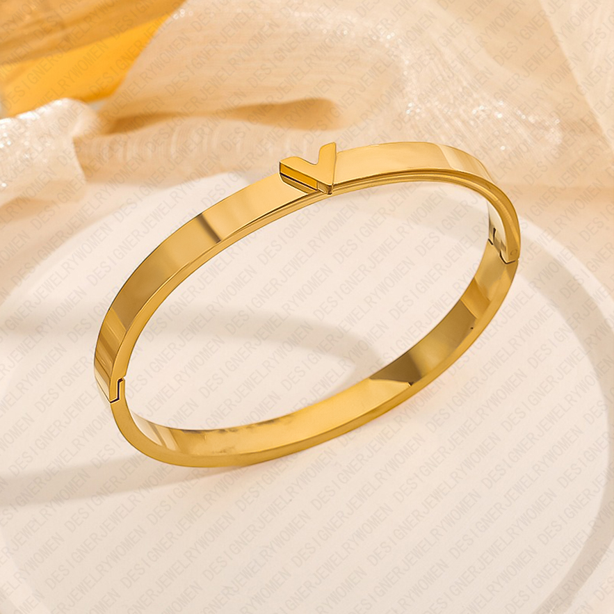 Designer Bracelet for Women V Shape Bangle Clasp Bangles Luxury Jewlery Designer for Women Fashion Elegant Timeless Gift