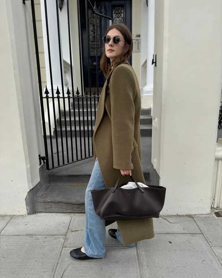 Fashion Solid Green Lapel Woolen Overcoat Women Full Sleeve Button Pockets Loose Long Coats 2025 Lady Winter Daily Commute WearT251224