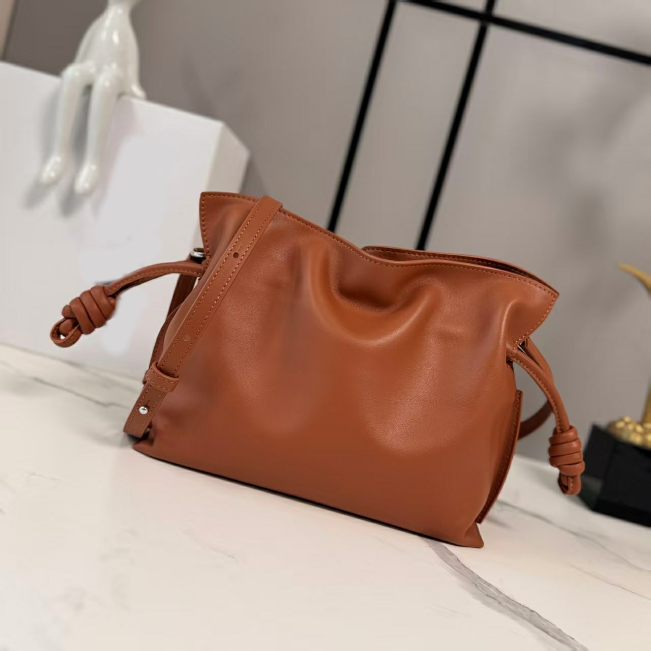 High-end Quality Coiled Knot Cloud Bags Real Soft Nappa Leather String Closure Bucket Bags Gold Hardware Long Strap Drawstring Handbags Women Luxury Baguette Bags