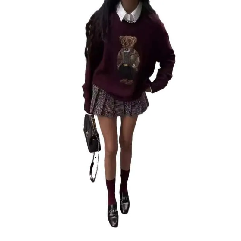 Autumn&Winter New Women's Clothing Teddy Bear Embroidery Round Neck Slim Fit Cartoon College Style Knitted Sweater Top