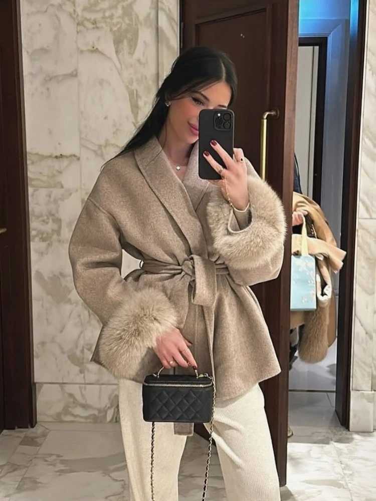 Elegant Lace Up Woolen Overcoat Women Casual Lapel V-neck Full Sleeve Loose Warm Outerwears Lady New Autumn Commute Street CoatT251224