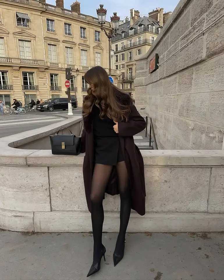 Women Elegant Fur Collar Woolen Overcoat Chic V-neck Full Sleeve Lace Up Loose Long Coats Lady Daily Commute Street OuterwearT251224