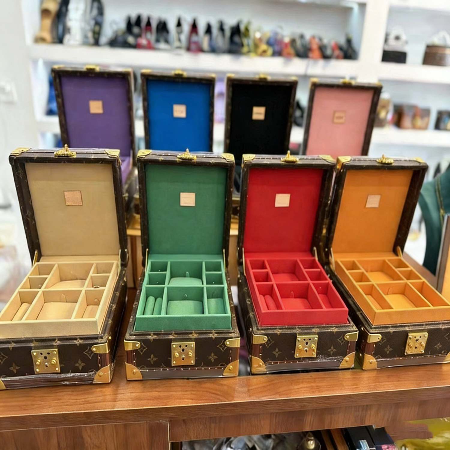 Luxury Designer Watch Storage Box - Patterned Surface Multi-Color Liner | Brand Packaging Display Case With Certificate