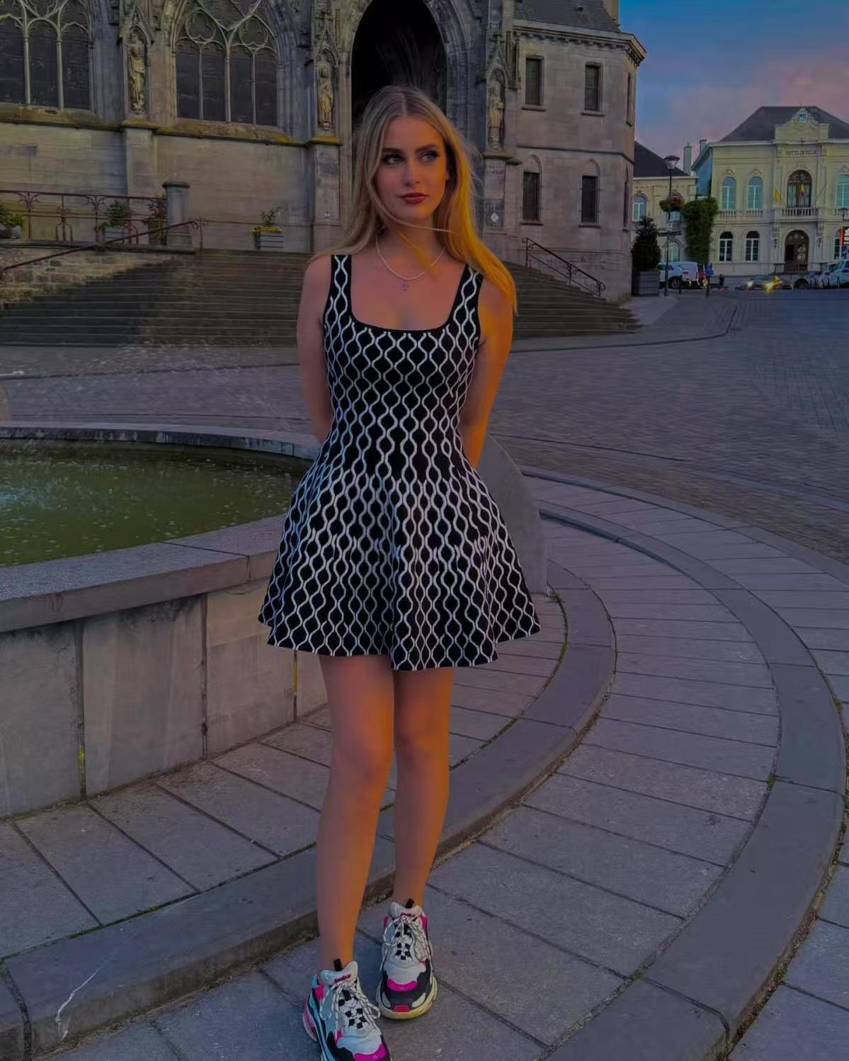 Casual Dresses Women Fashion Plaid Side Pocket Knitted Mini Dress Elegant Backless Sleeveless Pleated A-line 2025 Party Sexy Robes