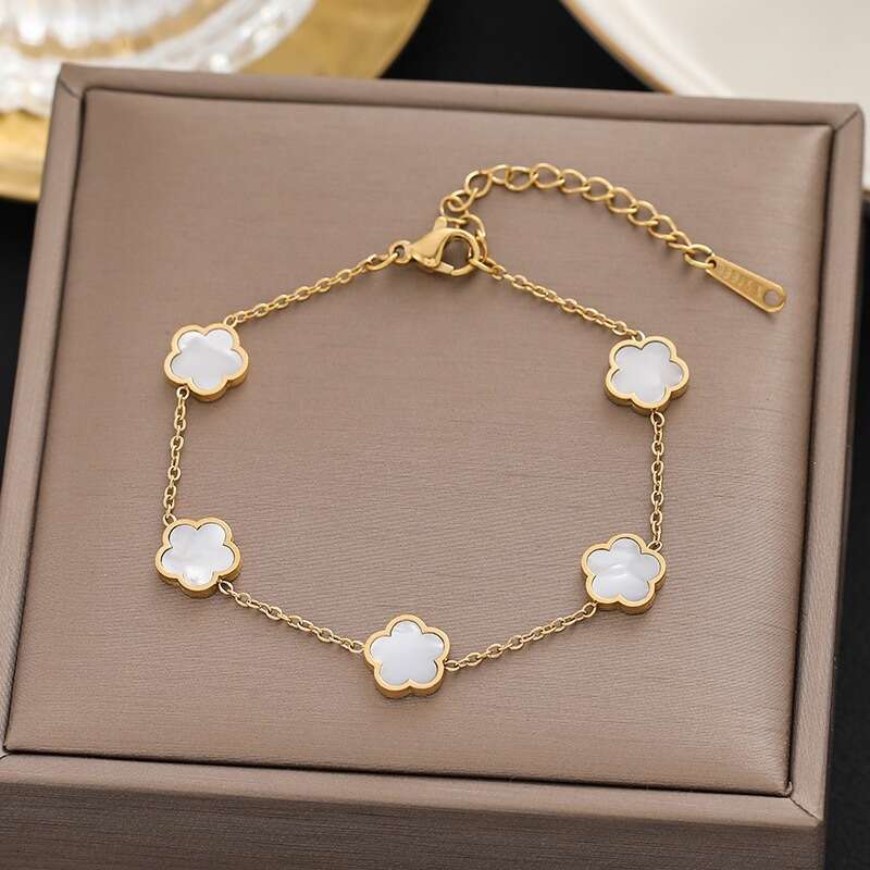 Bracelet for Women Jewelry Internet Celebrity Hot Item 18k Gold Plated Double-Sided OL Mother-of-Pearl Clover Versatile Daily Wear Accessory