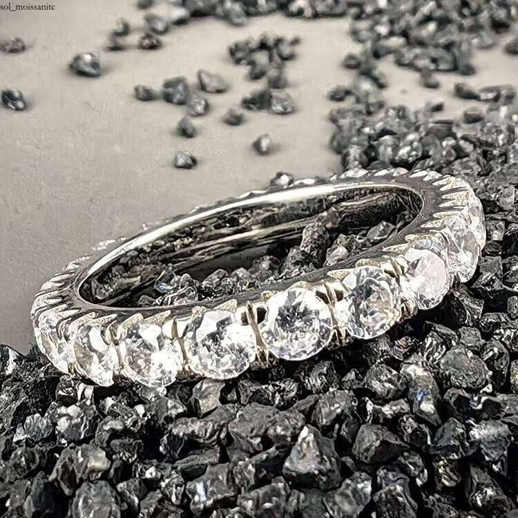 Wholesale Classic Fine Jewelry S925 Sterling Silver VVS Moissanite Wedding Eternity Ring Unisex
