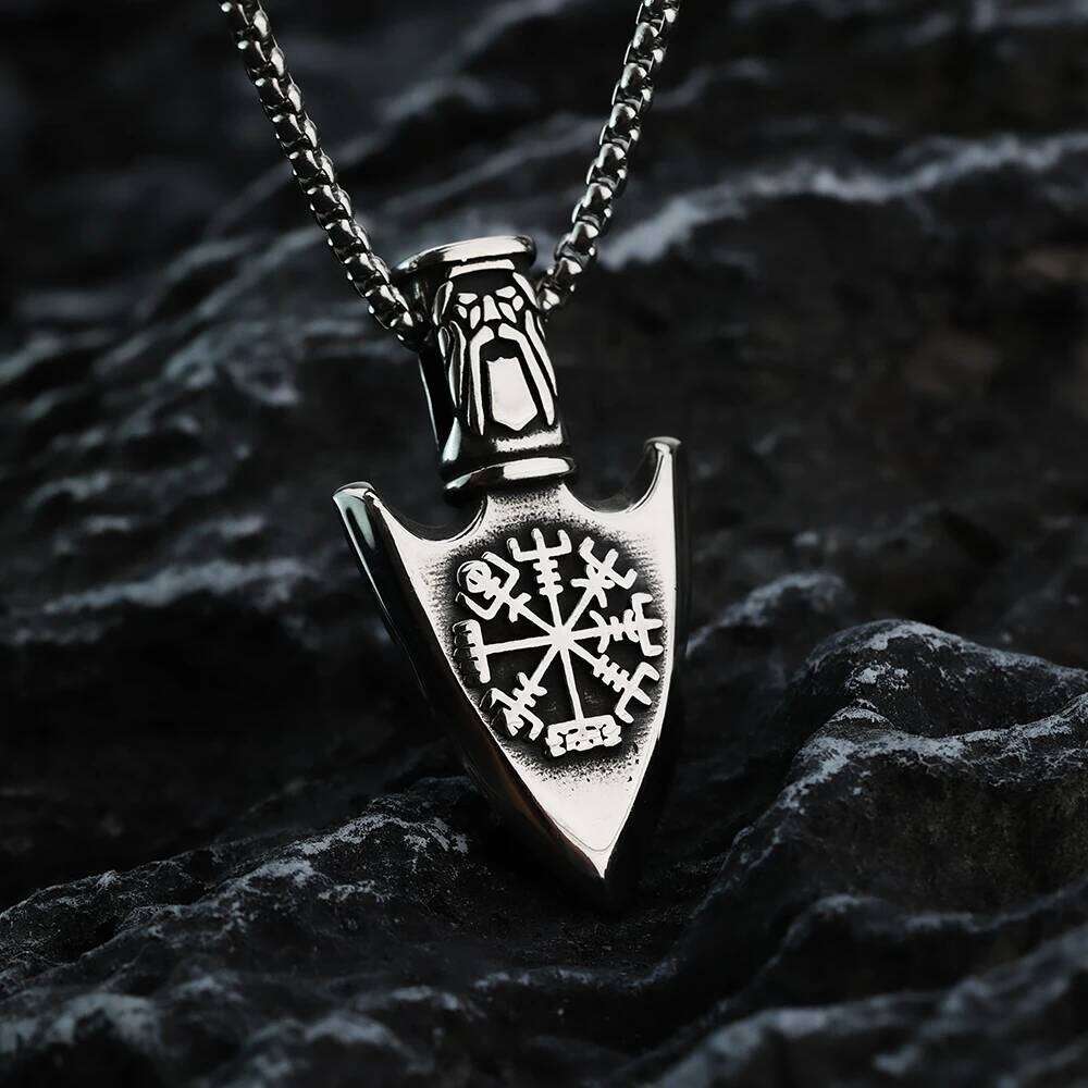 European and American Viking Compass Rune Arrow Titanium Men's Creative Stainless Steel Pendant Necklace X251224