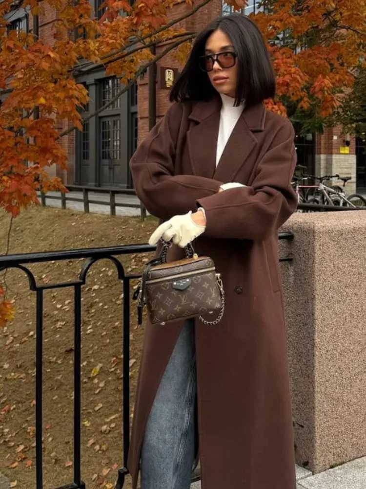 Casual Solid Lapel Woolen Blend Overcoat Women Single Breasted Full Sleeve V-neck Loose Warm Coat 2025 Winter Street OuterwearT251224