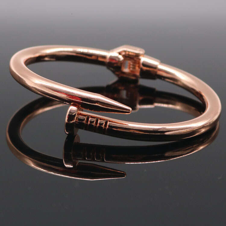 Women's Bangle Personalized Spring Clasp New Celebrity Style Vintage Trendy Brand Fashion Jewelry Perfect for Daily Wear and Gifting