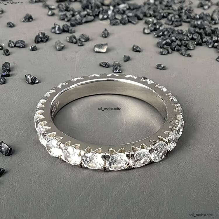 Wholesale Classic Fine Jewelry S925 Sterling Silver VVS Moissanite Wedding Eternity Ring Unisex