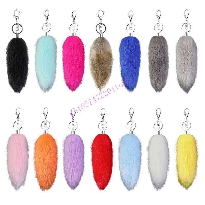 M76B Handmade Faux Animal Tail Key Holder Stylish Bag Decoration Backpack Ornament X251224