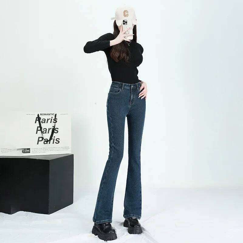 Winter Female Thin Snow Warm Plush Jeans Lady Chic Fleece Flared Pants Girls Korean High Waist Straight Leg Denim Trousers X251224