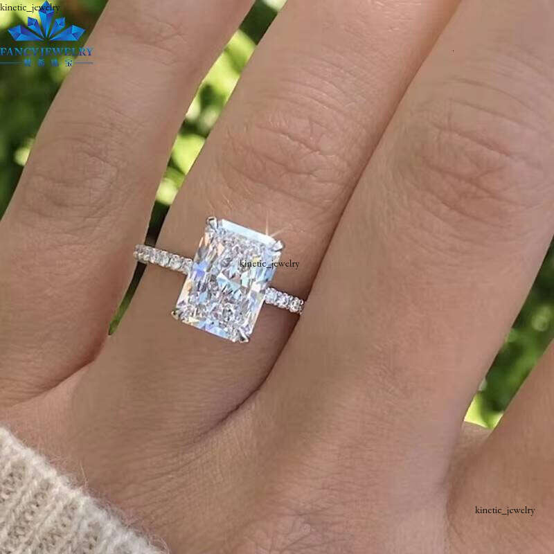 Radiation Cut Laboratory Grown 1-5 CT 14K/18K Gold Platinum 4-Prong Setting IGI Certified D-G Color VVS1-VS2 VVS Moissanite Ring