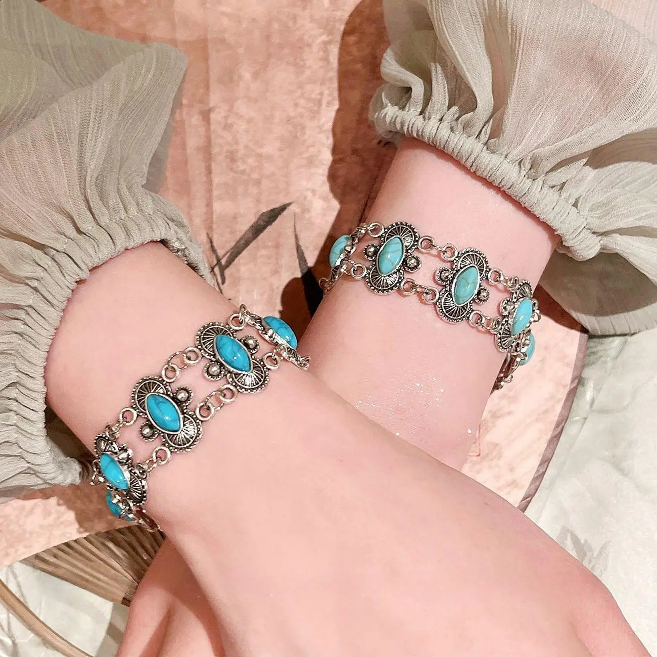 WANZHI Exquisite Bohemian Ethnic Style Metal Bracelets for Women Vintage High-end Bracelet Fashion Jewelry Accessories Gifts 251219