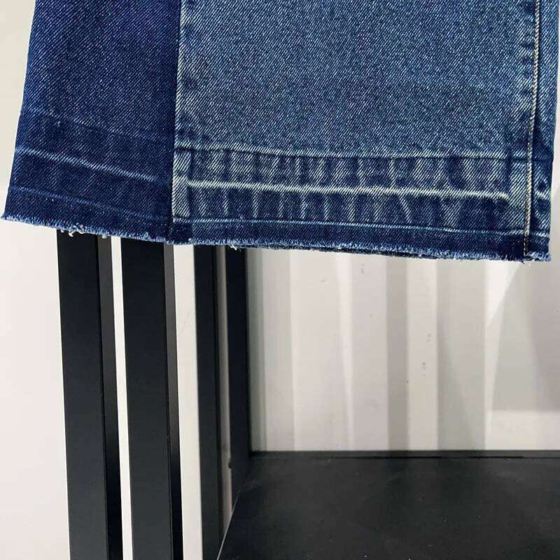 Stylish High-waisted Women's Flared Jeans with A Three-dimensional Cut and Color-blocked Design. X251224