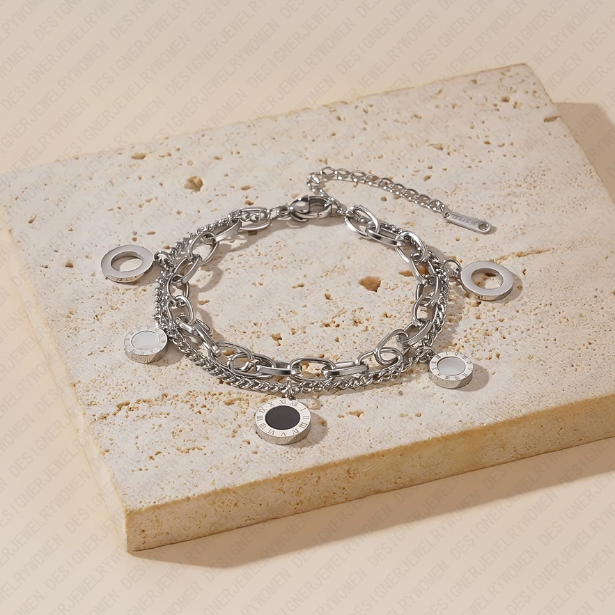 Designer Bracelet for Women Roman Numeral Bracelets Gold Hollow Tassel Bangle Double Sided Shell Bangles Luxury Jewlery Designer for Women Classic Ele