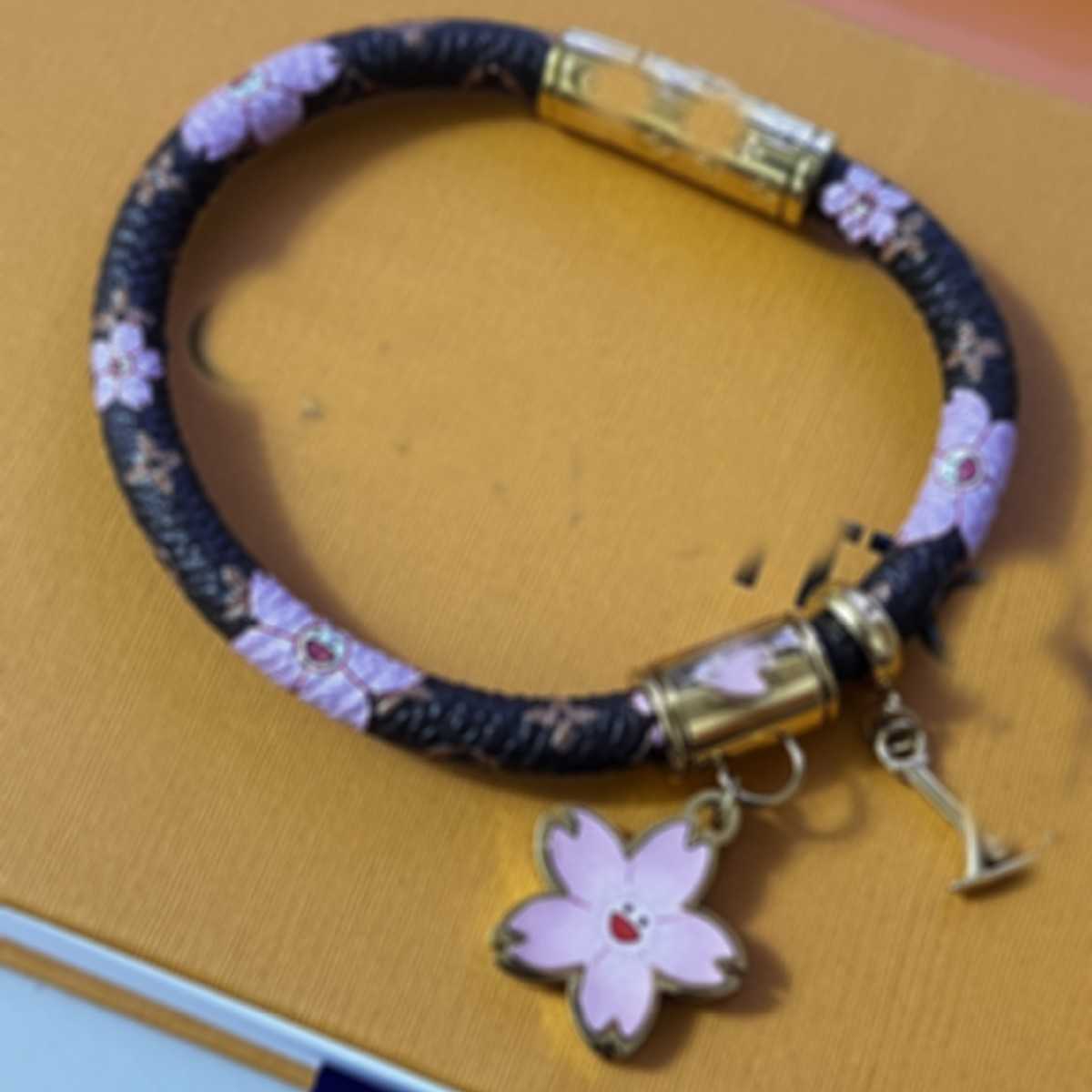 New Product Bracelet Old Flower Genuine Leather Bracelet for Women Niche Feel Leather Jewelry H260116
