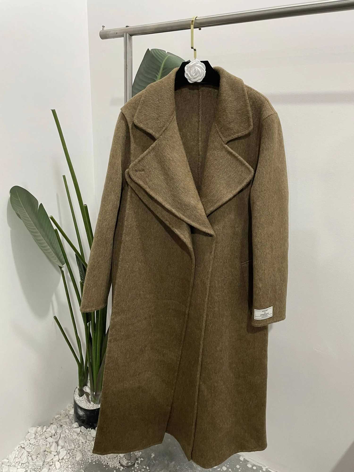 EWQ Brown Woolen Overcoat Office Trendy Women Scarf Collar Long Sleeved Long Outerwear Double-faced Cashmere Coat 2025 AutumnT251224