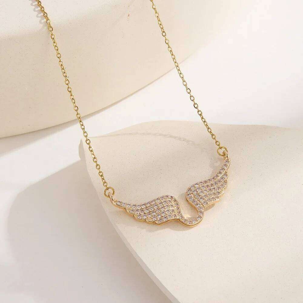 Exquisite Luxury Shining Brightly Full of Zircon Gold Color Angel Wings Necklace for Women Fashion Designer Jewelry Accessories 25H1224