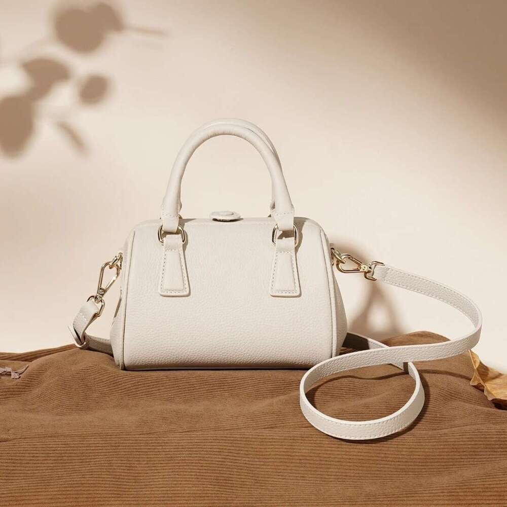 Luxury bag, handbag, Hobo hot item, P home bowling bag, high-end feeling, pillow bag, popular and versatile, shoulder bag, crossbody bag for women