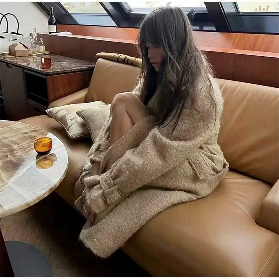 2024 Autumn New Womens Fashion Style Belt with Woolen Hoop Coat Loose Double breasted Casual CoatT251224