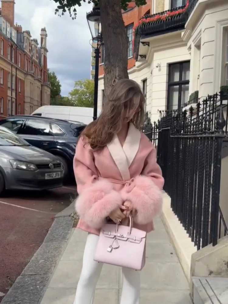 Women Faux Fur Patchwork Woolen Coat Fashion V-neck Long Sleeve With Belt Loose Jacket NEW Autumn Winter Daily Commuter OutwearT251224