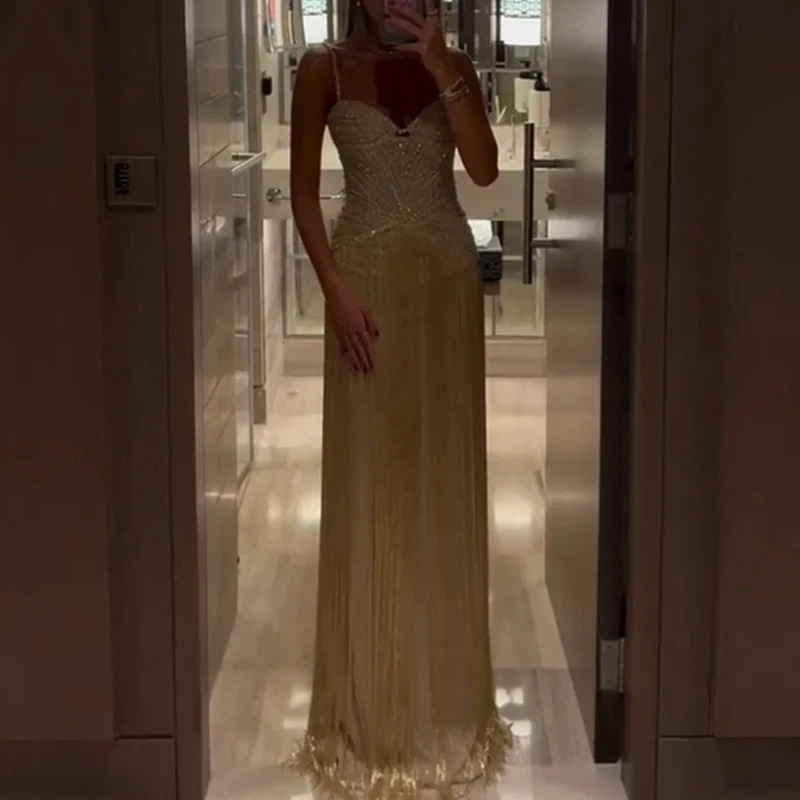 2026 Womens Banquet President Dress Fashion Sequin Tassel Slim Cocktail Dress Elegant Temperament Off Shoulder Strap Dress 251223