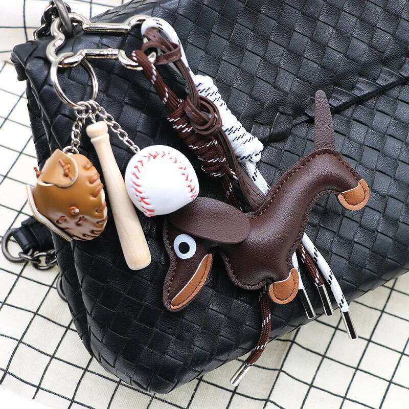 Braided Rope High-grade Keychain Ruth's Same Style Dachshund Pendant Suitable For Phone Bag Accessories X251224