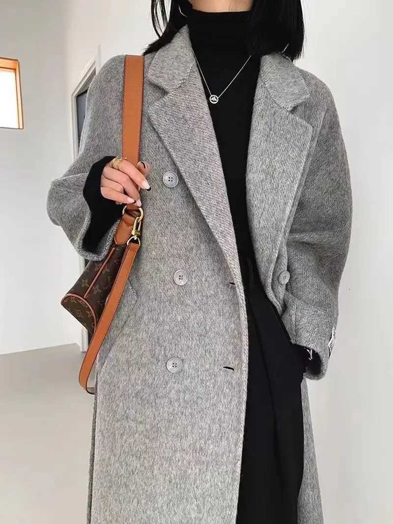 2025 New Fashion Winter Coat Vintage Wool for Women Office Lady Covered Buttons Turn Down Collar Solid Long T310T251224