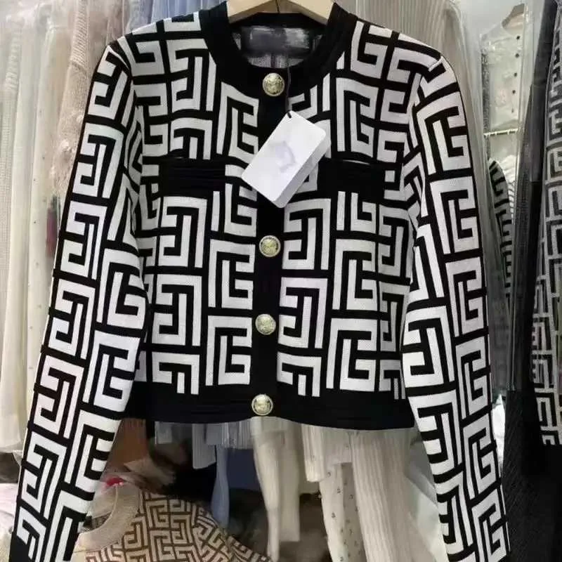 Spring Autumn Jacket Women Knitted Cardigan Cropped Cardigan Highend Luxury Designer Clothes Short Tops Sweater Trend Coats