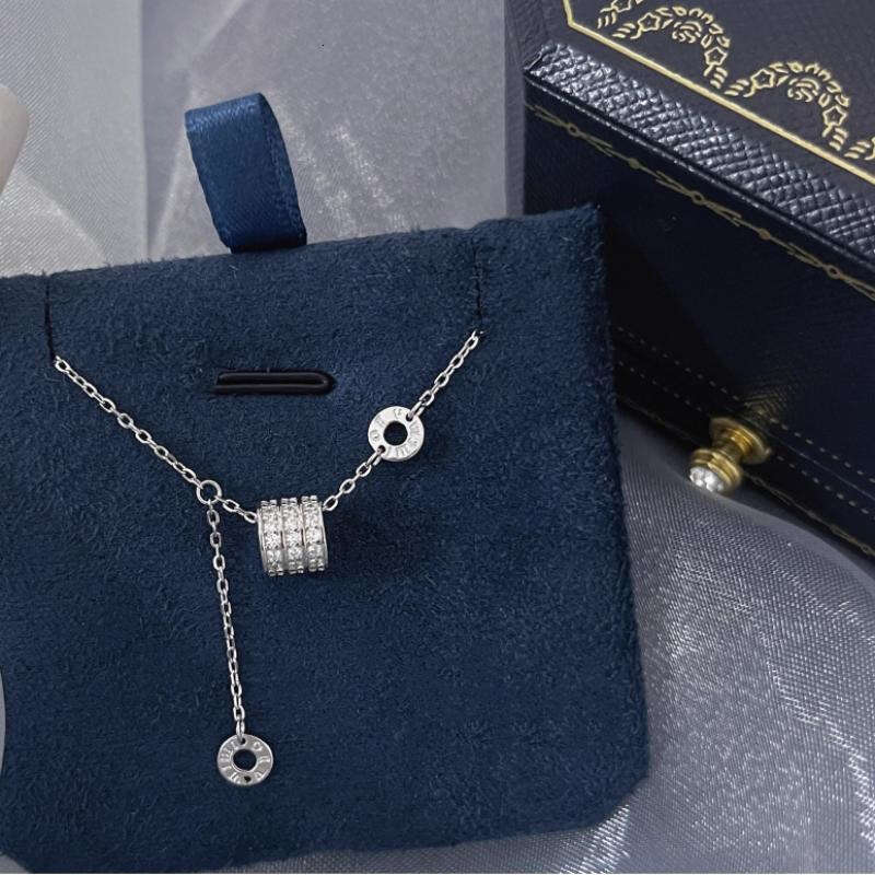 White Copper Light Luxury Niche Small Waist Necklace for Women High-end Full Diamond Exquisite Fashion Design Clavicle