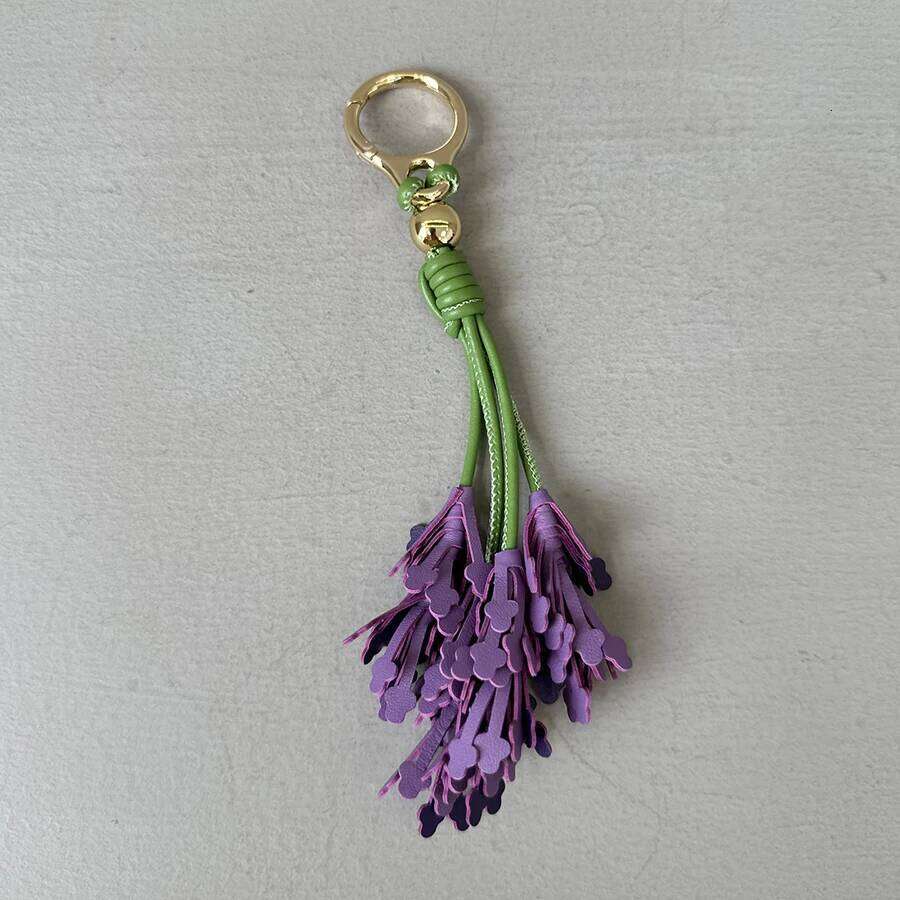 Tomato Leather Charm Purple Flower Keychain Pendant Decoration High Luxury Girl Gift Bag Accessories X251224
